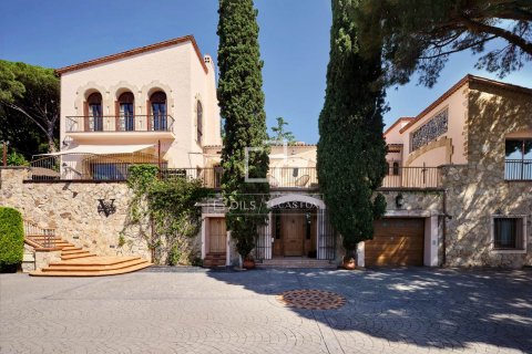 Villa de 6 dormitorios en venta en Cabrera de Mar, Barcelona, Cataluña, Spain № 8770 - foto 2