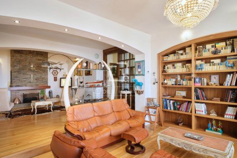 Villa de 6 dormitorios en venta en Cabrera de Mar, Barcelona, Cataluña, Spain № 8770 - foto 9