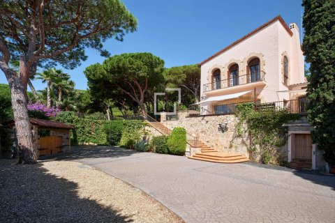 Villa de 6 dormitorios en venta en Cabrera de Mar, Barcelona, Cataluña, Spain № 8770 - foto 5