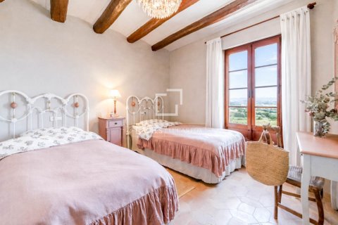 Finca de 8 dormitorios en venta en Sitges, Barcelona, Cataluña, Spain № 8778 - foto 22