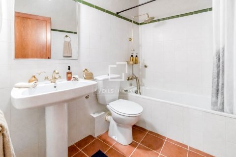 Finca de 8 dormitorios en venta en Sitges, Barcelona, Cataluña, Spain № 8778 - foto 21
