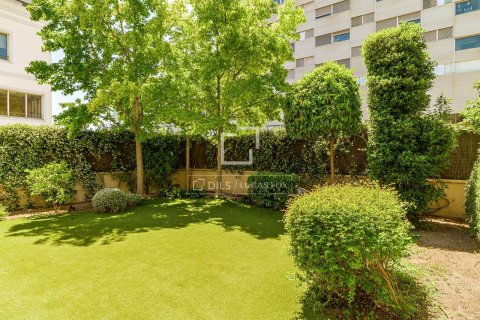 Apartamento de 4 dormitorios en venta en Barcelona, Cataluña, Spain № 8771 - foto 7