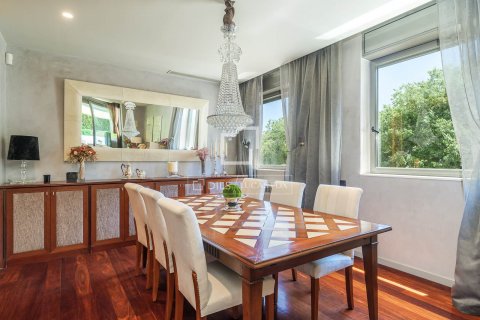 Apartamento de 4 dormitorios en venta en Barcelona, Cataluña, Spain № 8771 - foto 13