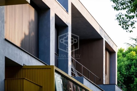 Propiedad comercial de 900 m² en venta en Barcelona, Cataluña, Spain № 7595
