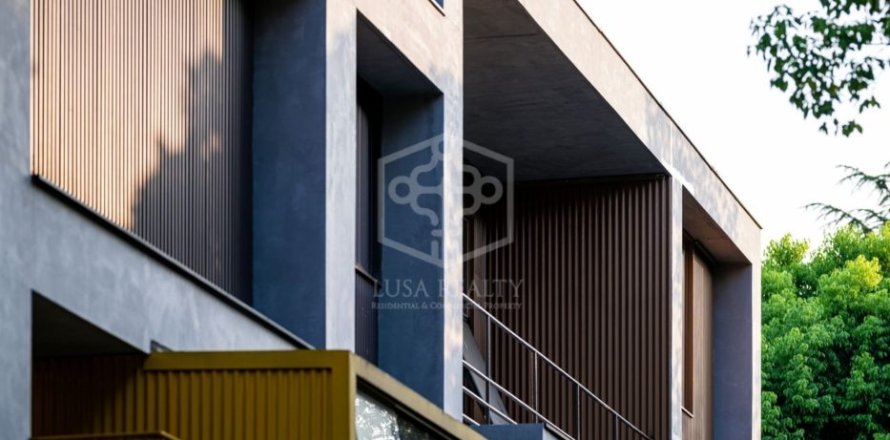 Propiedad comercial de 900 m² en venta en Barcelona, Cataluña, Spain № 7595