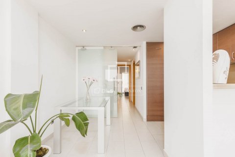 Ático de 1 dormitorio en venta en Barcelona, Cataluña, Spain № 8758 - foto 12