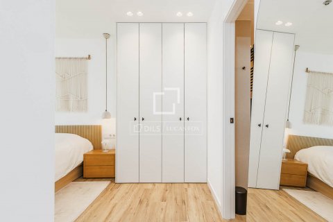 Apartamento de 2 dormitorios en venta en Barcelona, Cataluña, Spain № 8751 - foto 12