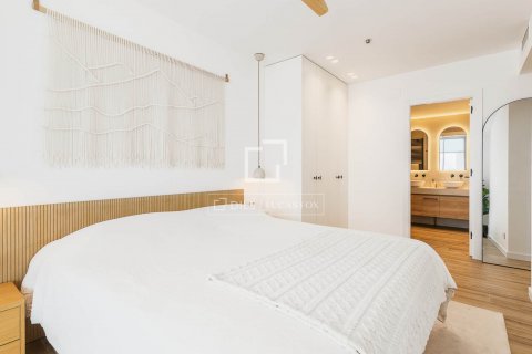 Apartamento de 2 dormitorios en venta en Barcelona, Cataluña, Spain № 8751 - foto 16