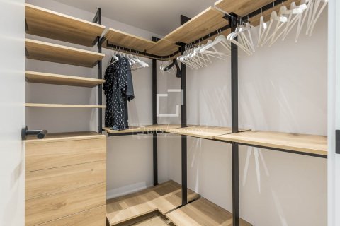 Apartamento de 2 dormitorios en venta en Barcelona, Cataluña, Spain № 8751 - foto 21
