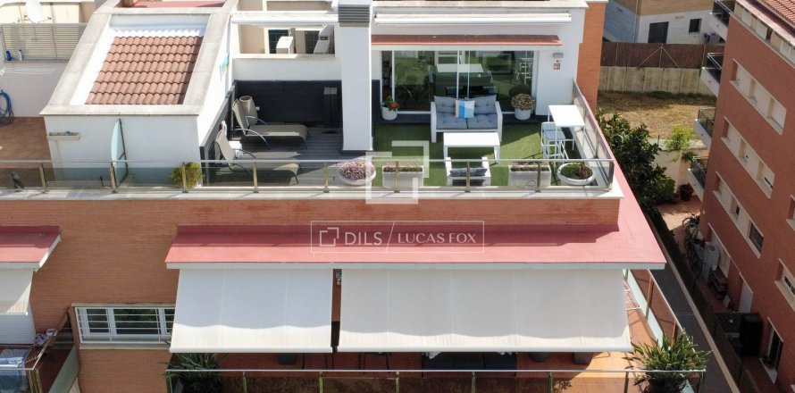 Ático de 4 dormitorios en venta en Sitges, Barcelona, Cataluña, Spain № 8757