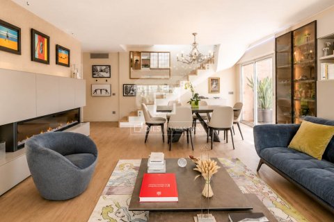Ático de 4 dormitorios en venta en Sitges, Barcelona, Cataluña, Spain № 8757 - foto 10