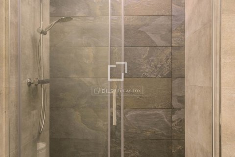 Apartamento de 2 dormitorios en venta en Barcelona, Cataluña, Spain № 8754 - foto 23