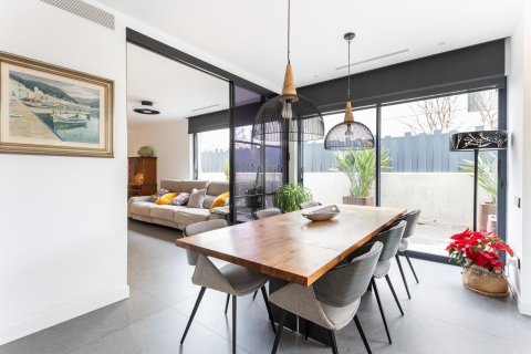 Сasa de 5 dormitorios en venta en Sant Cugat del Vallès, Barcelona, Cataluña, Spain № 1433