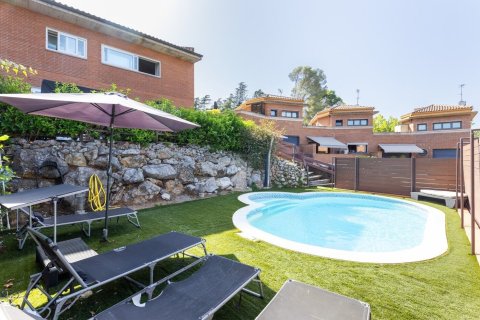 Сasa de 6 dormitorios en venta en Sant Cugat del Vallès, Barcelona, Cataluña, Spain № 1431 - foto 6