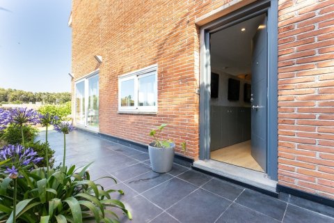 Сasa de 6 dormitorios en venta en Sant Cugat del Vallès, Barcelona, Cataluña, Spain № 1431 - foto 7