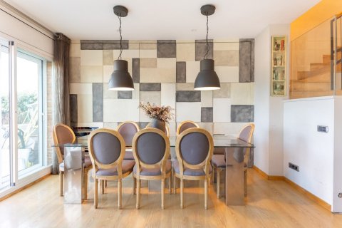 Сasa de 6 dormitorios en venta en Sant Cugat del Vallès, Barcelona, Cataluña, Spain № 1431 - foto 12