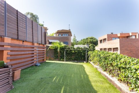 Сasa de 6 dormitorios en venta en Sant Cugat del Vallès, Barcelona, Cataluña, Spain № 1431 - foto 8