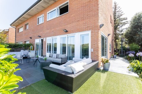 Сasa de 6 dormitorios en venta en Sant Cugat del Vallès, Barcelona, Cataluña, Spain № 1431