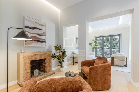 Apartamento de 5 dormitorios en venta en Barcelona, Cataluña, Spain № 6413 - foto 5