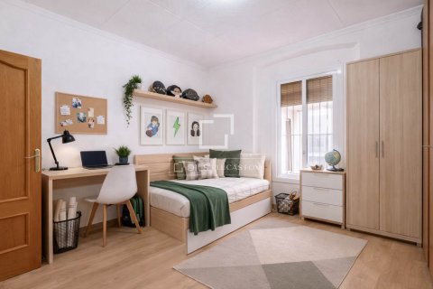 Villa de 4 dormitorios en venta en Vilanova i la Geltrú, Barcelona, Cataluña, Spain № 6415 - foto 20