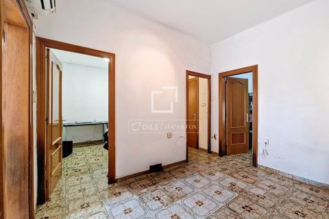 Villa de 4 dormitorios en venta en Vilanova i la Geltrú, Barcelona, Cataluña, Spain № 6415 - foto 16