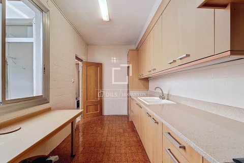 Villa de 4 dormitorios en venta en Vilanova i la Geltrú, Barcelona, Cataluña, Spain № 6415 - foto 29
