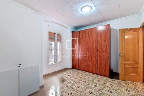 Villa de 4 dormitorios en venta en Vilanova i la Geltrú, Barcelona, Cataluña, Spain № 6415 - foto 9