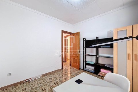 Villa de 4 dormitorios en venta en Vilanova i la Geltrú, Barcelona, Cataluña, Spain № 6415 - foto 21