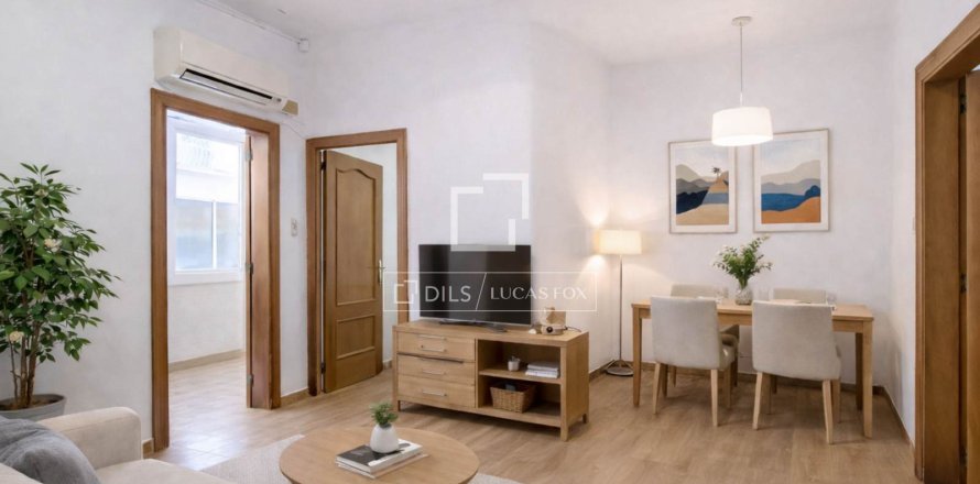 Villa de 4 dormitorios en venta en Vilanova i la Geltrú, Barcelona, Cataluña, Spain № 6415