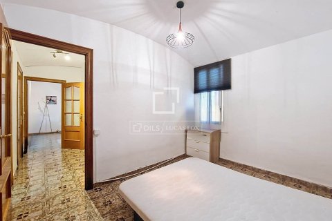 Villa de 4 dormitorios en venta en Vilanova i la Geltrú, Barcelona, Cataluña, Spain № 6415 - foto 11