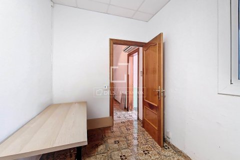 Villa de 4 dormitorios en venta en Vilanova i la Geltrú, Barcelona, Cataluña, Spain № 6415 - foto 23