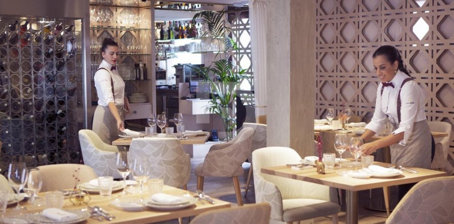 Cafetería / restaurante de 330 m² en venta en Barcelona, Cataluña, Spain № 4573