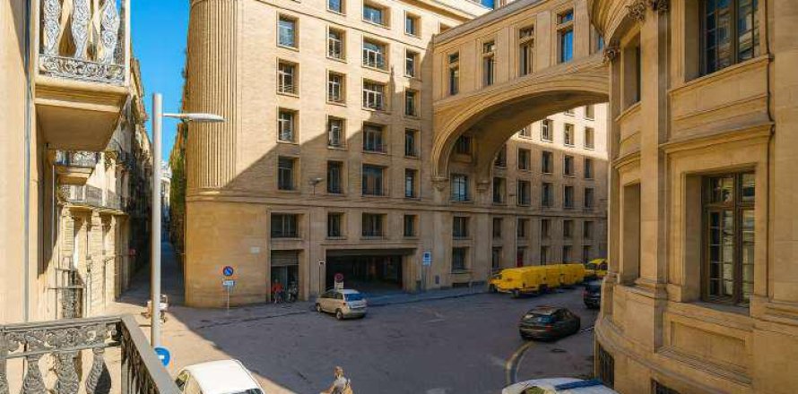 Apartamento de 9 dormitorios en venta en Barcelona, Cataluña, Spain № 8291