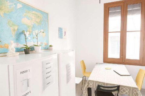 Apartamento de 9 dormitorios en venta en Barcelona, Cataluña, Spain № 8291 - foto 24