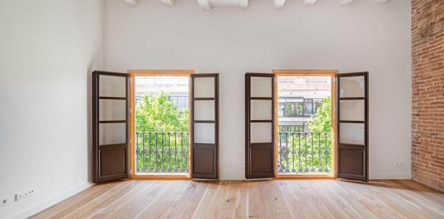 2 bedrooms apartment for sale in Trafalgar 72 Barcelona, Catalonia, Spain № 3422