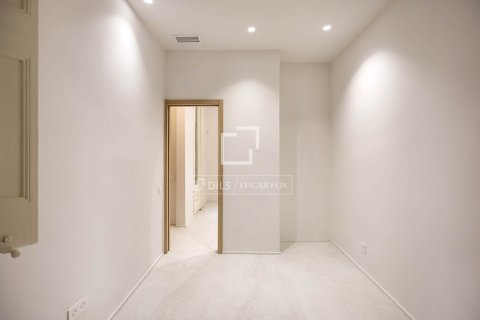Купить квартиру в Барселона, Испания с 3 спальни, 92м², № 6367 - фото 23