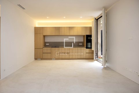 Купить квартиру в Барселона, Испания с 3 спальни, 92м², № 6367 - фото 2