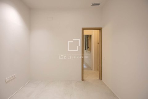 Купить квартиру в Барселона, Испания с 3 спальни, 92м², № 6367 - фото 11