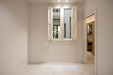 Купить квартиру в Барселона, Испания с 3 спальни, 92м², № 6367 - фото 15