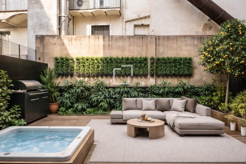 Apartamento de 3 dormitorios en venta en Barcelona, Cataluña, Spain № 6367