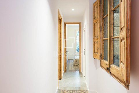 Apartamento de 3 dormitorios en venta en Barcelona, Cataluña, Spain № 7255 - foto 9