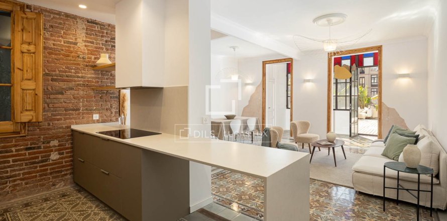 Apartamento de 3 dormitorios en venta en Barcelona, Cataluña, Spain № 7255