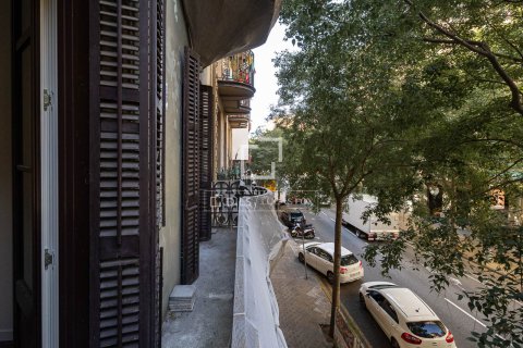 Apartamento de 3 dormitorios en venta en Barcelona, Cataluña, Spain № 7255 - foto 3