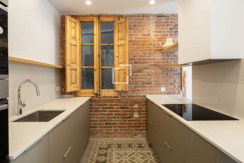Apartamento de 3 dormitorios en venta en Barcelona, Cataluña, Spain № 7255 - foto 17