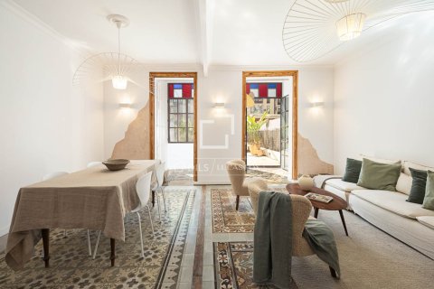 Apartamento de 3 dormitorios en venta en Barcelona, Cataluña, Spain № 7255 - foto 28