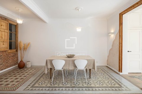 Apartamento de 3 dormitorios en venta en Barcelona, Cataluña, Spain № 7255 - foto 15