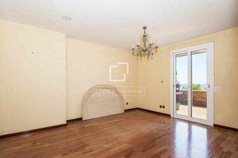 3 bedrooms apartment for sale in Castelldefels, Barcelona, Catalonia, Spain № 7251 - photo 10