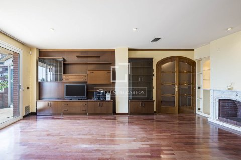 3 bedrooms apartment for sale in Castelldefels, Barcelona, Catalonia, Spain № 7251 - photo 13