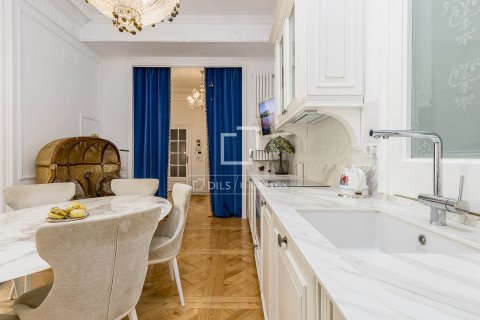 5 bedrooms apartment for sale in Barcelona, Catalonia, Spain № 7252 - photo 16