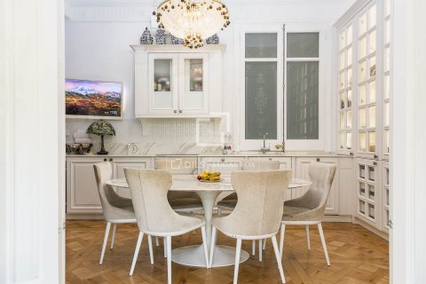 5 bedrooms apartment for sale in Barcelona, Catalonia, Spain № 7252 - photo 20